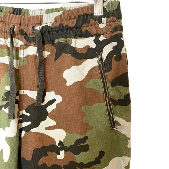 Aritiza TNA Alix Pant- High Waisted Elastic Cuff Camo Joggers - Picture 5 of 13